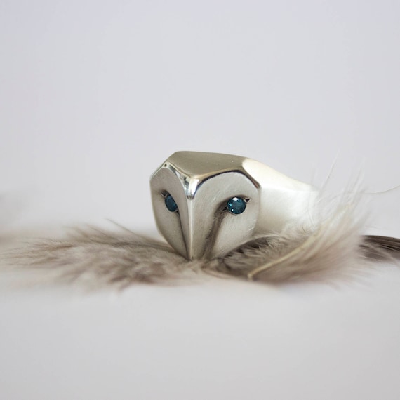 Owl ring with blue ocean diamonds eyes, silver owl jewelry, blue diamond owl ring, barn owl ring, Christmas gift
