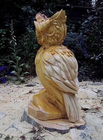 owl chainsaw sculpture