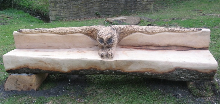 owl chainsaw sculpture