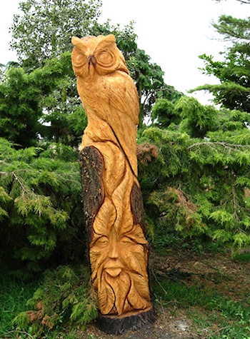 owl chainsaw sculpture