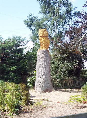 owl chainsaw sculpture