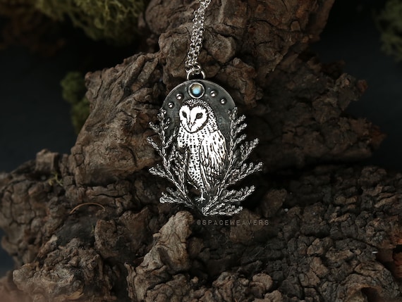 Barn Owl Necklace in Silver