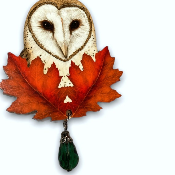 Barn Owl and Oak Leaves Pin / Brooch