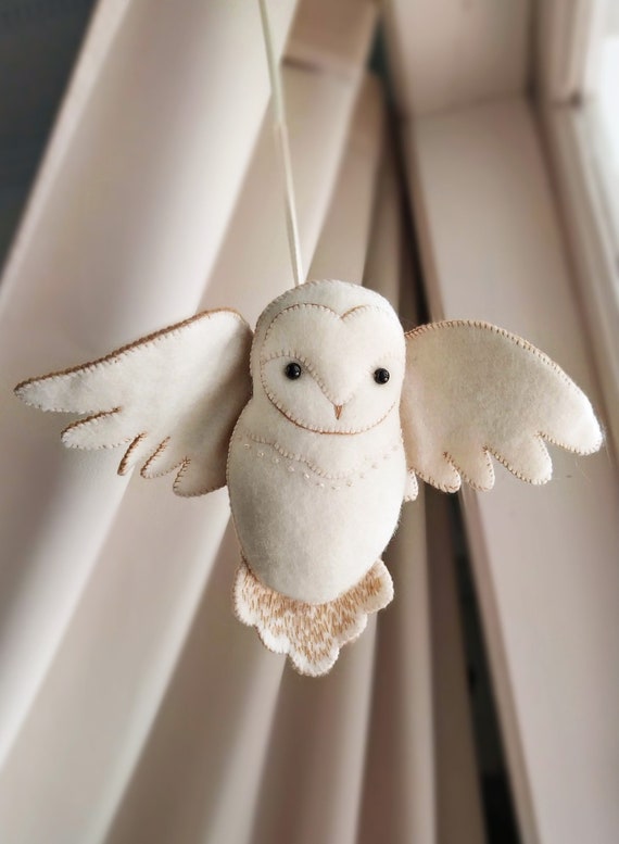 FREE SHIPPING Flying Barn Owl Felt Hanging Toy for Winter Holiday Decoration, Collectible Felt Owl with Wings Baby Mobile Nursery Decor