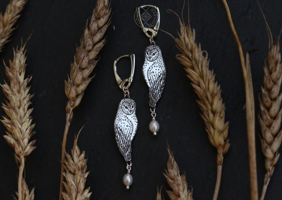 Owl Earrings - Barn Owl Silver Earrings - Wisdom Bird Earrings - Dangle Owl Earrings - Forest Spirit Earrings