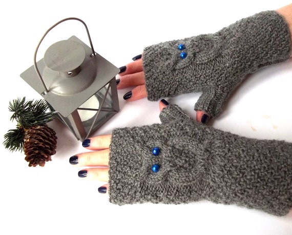 Gray Owl knitted fingerless Gloves, Mittens