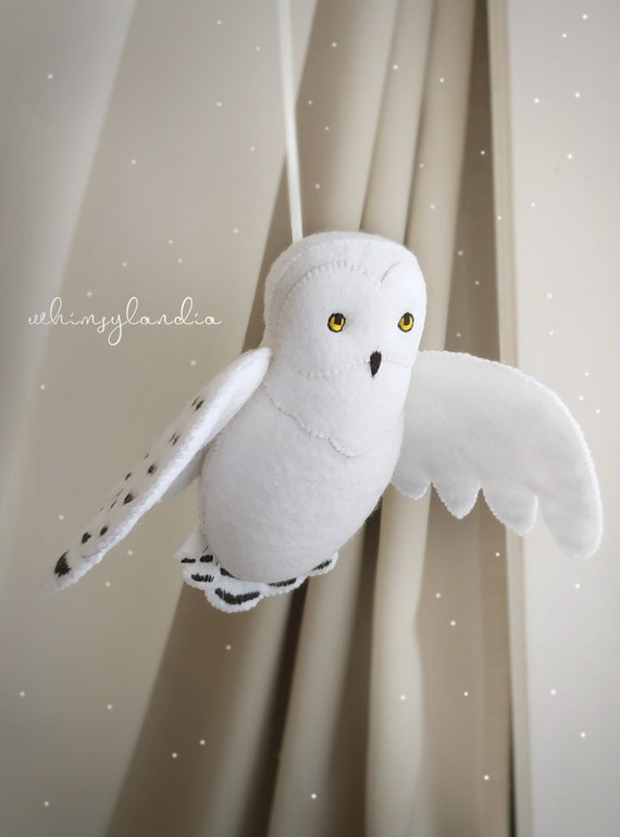 FREE SHIPPING Flying Snowy Owl Felt Hanging Toy for a Magical Winter Decoration, Felt Owl with Wings Baby Mobile Woodland Nursery Decor