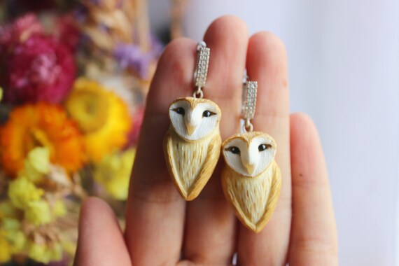 Owl earrings Cute owls Jewelry with birds as a gift Animal magic totem Nature Jewelry Barn Owls Predatory bird Gorgeous handmade earrings