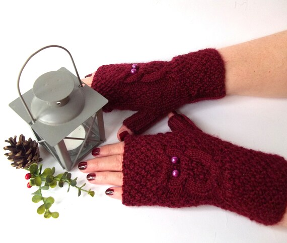 Burgundy Owl Gloves, Knit Fingerless Owl Mittens, Knitted Fingerless Gloves, Knit Wrist Warmers, Hand Knit Gloves, Cute Gift for Her