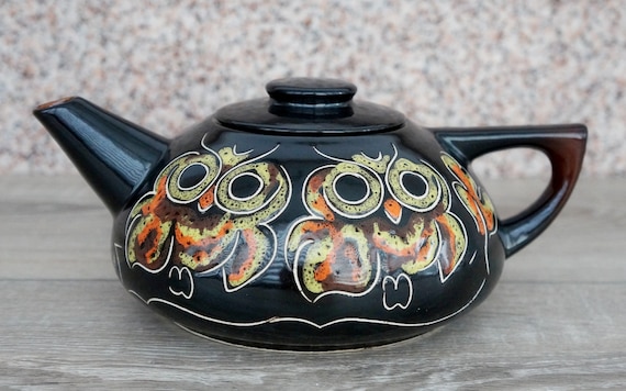 Black stoneware teapot with owls and oak leaves Handmade ceramic teapot Housewarming or wedding gift Kitchen gift Tea lovers gift