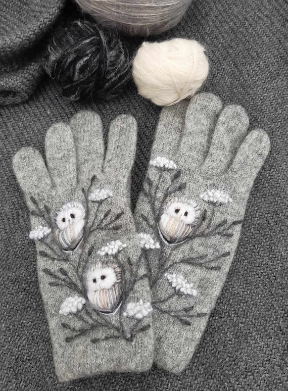 Knitted and felted winter gloves withembroidery owl,lovely and casual Christmas gift,winter accessories,owl collection.