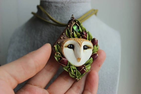 Owl jewelry Pendant with barn owl Bird necklace Nature jewelry with raptor bird Owl head and burgundy flowers