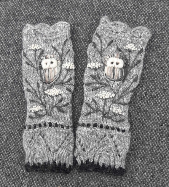 Hand knitted fingerless mittens with embroidery owl,embroidered arm warmers,soft and casual Easter gift for her,owl collection.
