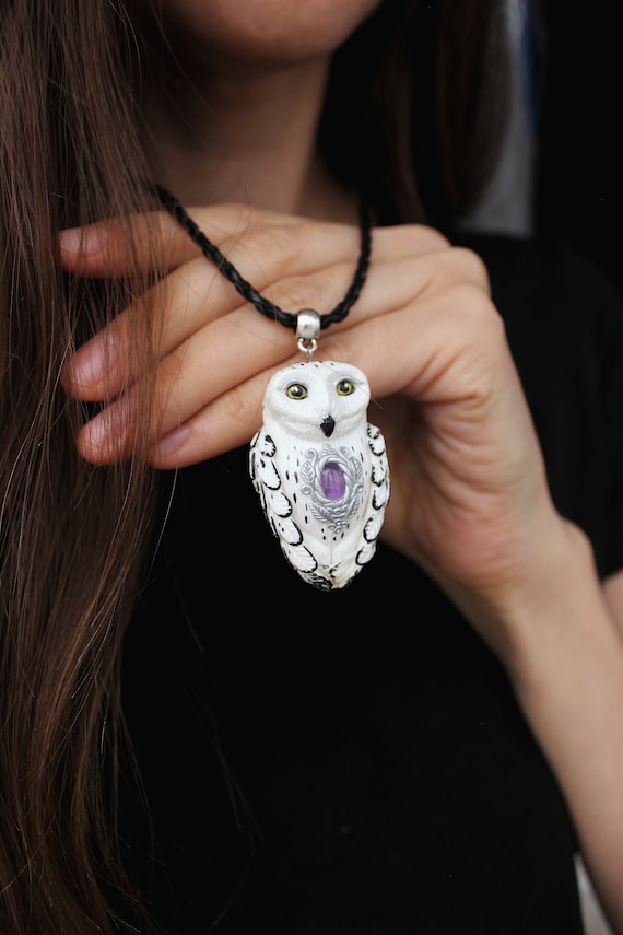 White owl pendant Amethyst jewelry Polar owl Snow owl pendant Winter Mood One of a kind 3d figure Magical amulet Totem for a witch Gothic