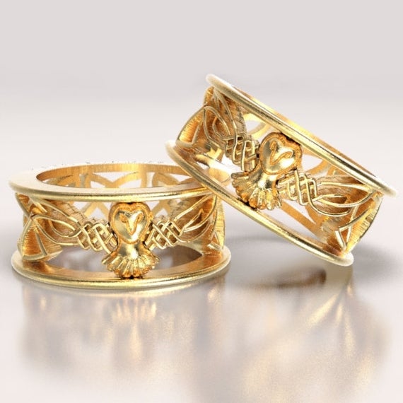 Celtic Gold Owl Wedding Ring Set With Woven Dara Knotwork Design