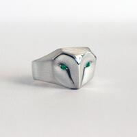 Owl Ring With Emerald eyes, Barn owl sterling silver ring, green  emerald eyes, Owl Jewelry,...
