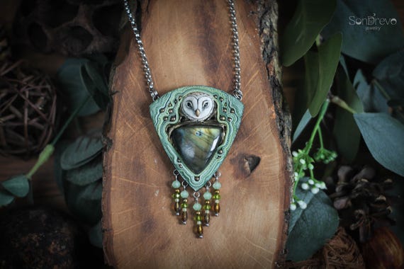 Barn owl necklace Barn owl Owl jewelry Animal pendant Owl totem Spirit owl Forest pendant Magic wise owl Bohemian jewellery Owl lover gift
