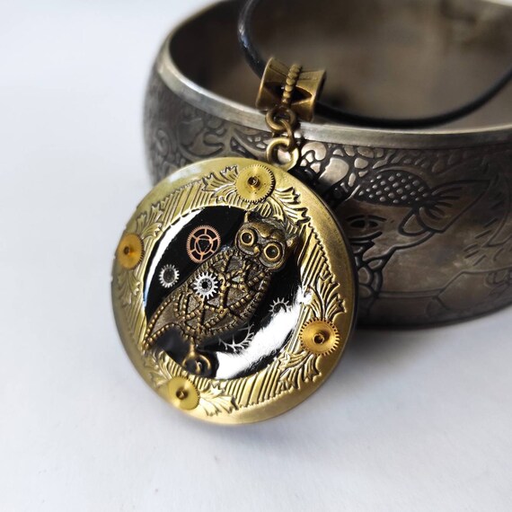 Owl locket steampunk Gift necklace Watch parts Vintage gears Statement medallion Gifts for men women Photo Old style Steam punk