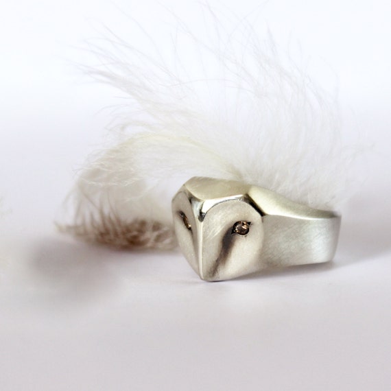 Owl ring with Champagne Diamonds