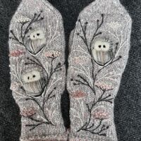 Hand knitted wool mittens with embroidery owls,winter gloves,winter accessories,casual and s...