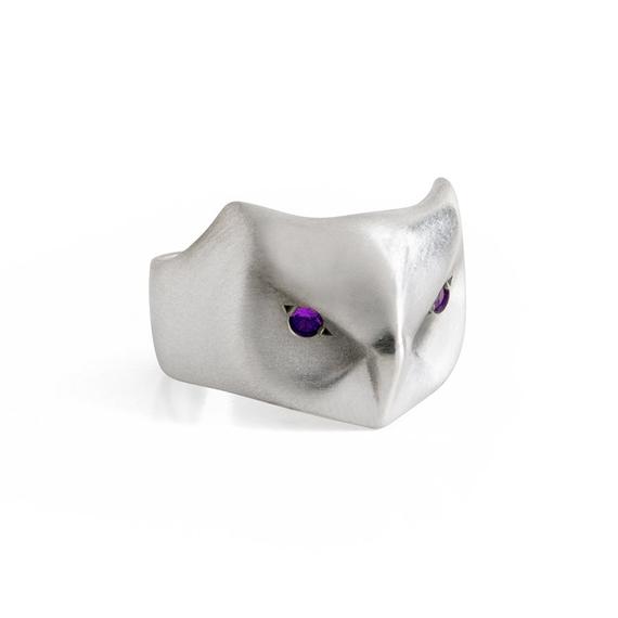 Great Horned Owl ring with Amethyst eyes