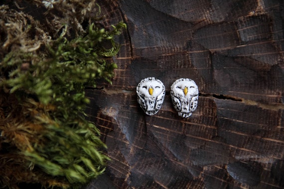 Snowy Owl Stud Earrings, Polar Owl Earrings, Cute Arctic Owl Stud Earrings, Tiny Owl Earrings, Bird Earrings, White Owl Jewelry