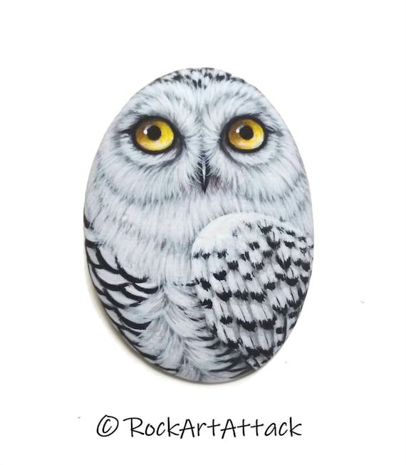 Snowy owl hand painted on flat pebble! Bird painting, owl home decor, Painted with Acrylics and finished with satin varnish Protection