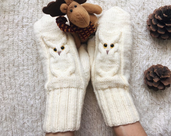 Owl Knit mittens women owl lovers gift for friend Winter knit gloves Wool mitts birthday gift for sister Autumn gauntlets