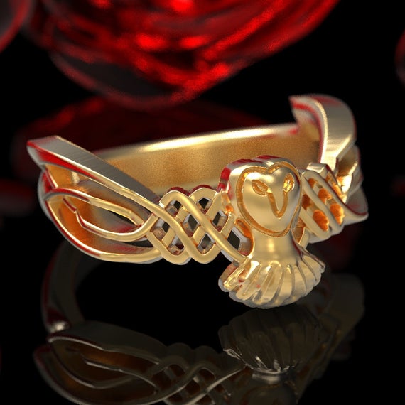 Flying Owl Ring in Celtic Style, Gold or Platinum