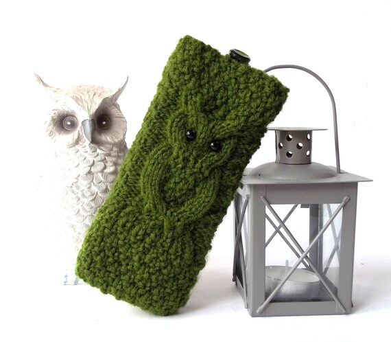 Olive Green Owl Glass Case, Hand Knit Reading Glasses Case, Knitted Eyeglasses Case, Owl Eyeglasses Holder, Sunglasses Case with an Owl.