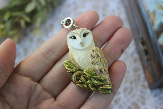 Owl jewelry Pendant with barn owl Bird necklace Nature jewelry with raptor bird Owl head Owl pendant Forest jewelry bird