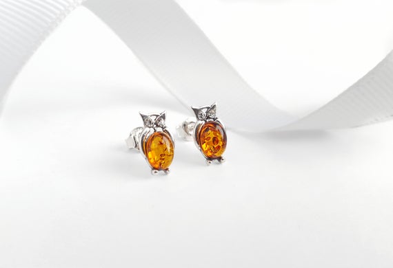 Small Baltic Amber Owl Earrings, Genuine Amber Owl Earrings, Silver and Amber Owl Studs, Small Honey Amber Stud Earrings, Owl Jewelry Gift