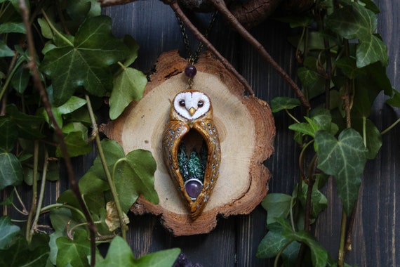 Barn Owl with Amethyst Necklace, Barn Owl Charm, Witch Mystic Owl Necklace, Owl Totem Necklace, Magic Owl Pendant, Fantasy Owl Necklace